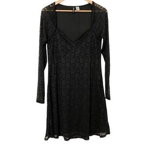 Divided by H&M Sweetheart Neckline Floral Lace Long Sleeve Dress